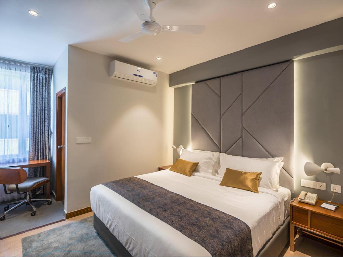 De Mandarin Hotel Bangalore Ngoại thất bức ảnh
