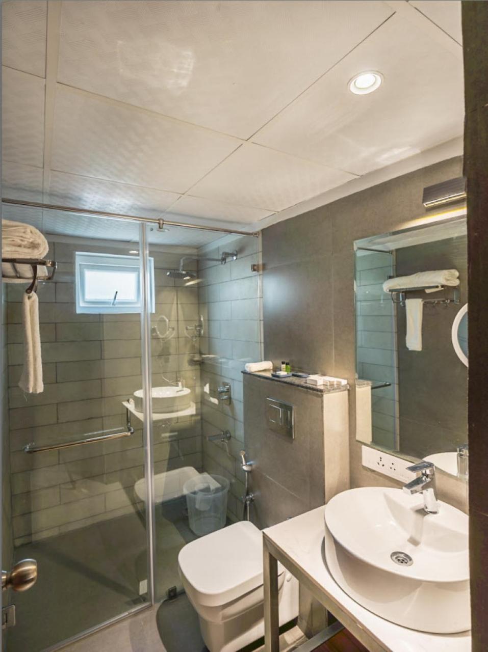 De Mandarin Hotel Bangalore Ngoại thất bức ảnh