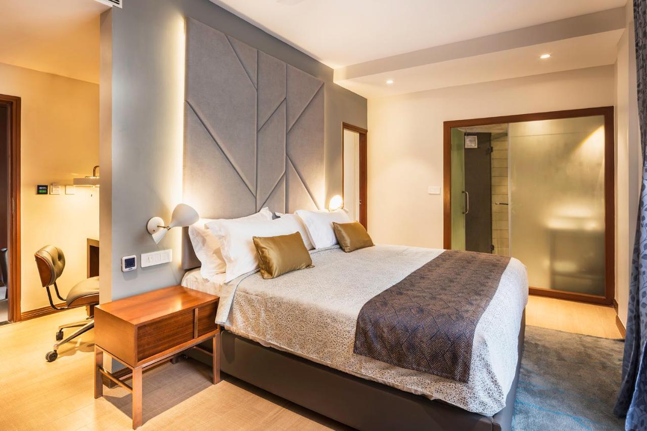 De Mandarin Hotel Bangalore Ngoại thất bức ảnh